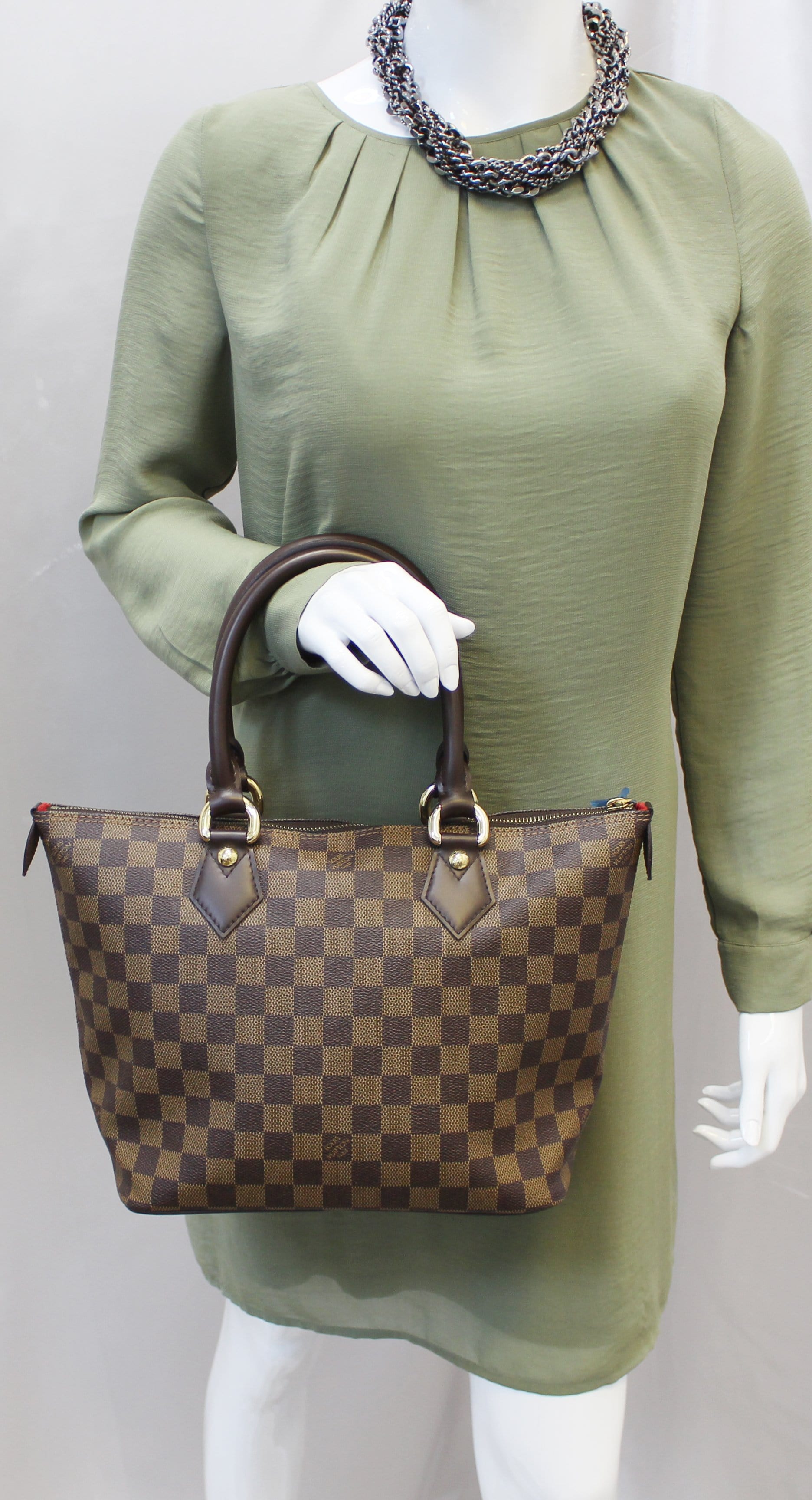 What's In My Bag  Louis Vuitton Salaya PM & Special Channel Announcement 