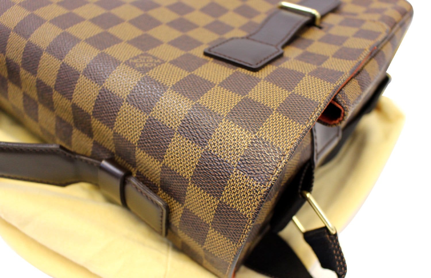 LOUIS VUITTON Damier Ebene Broadway Messenger Bag