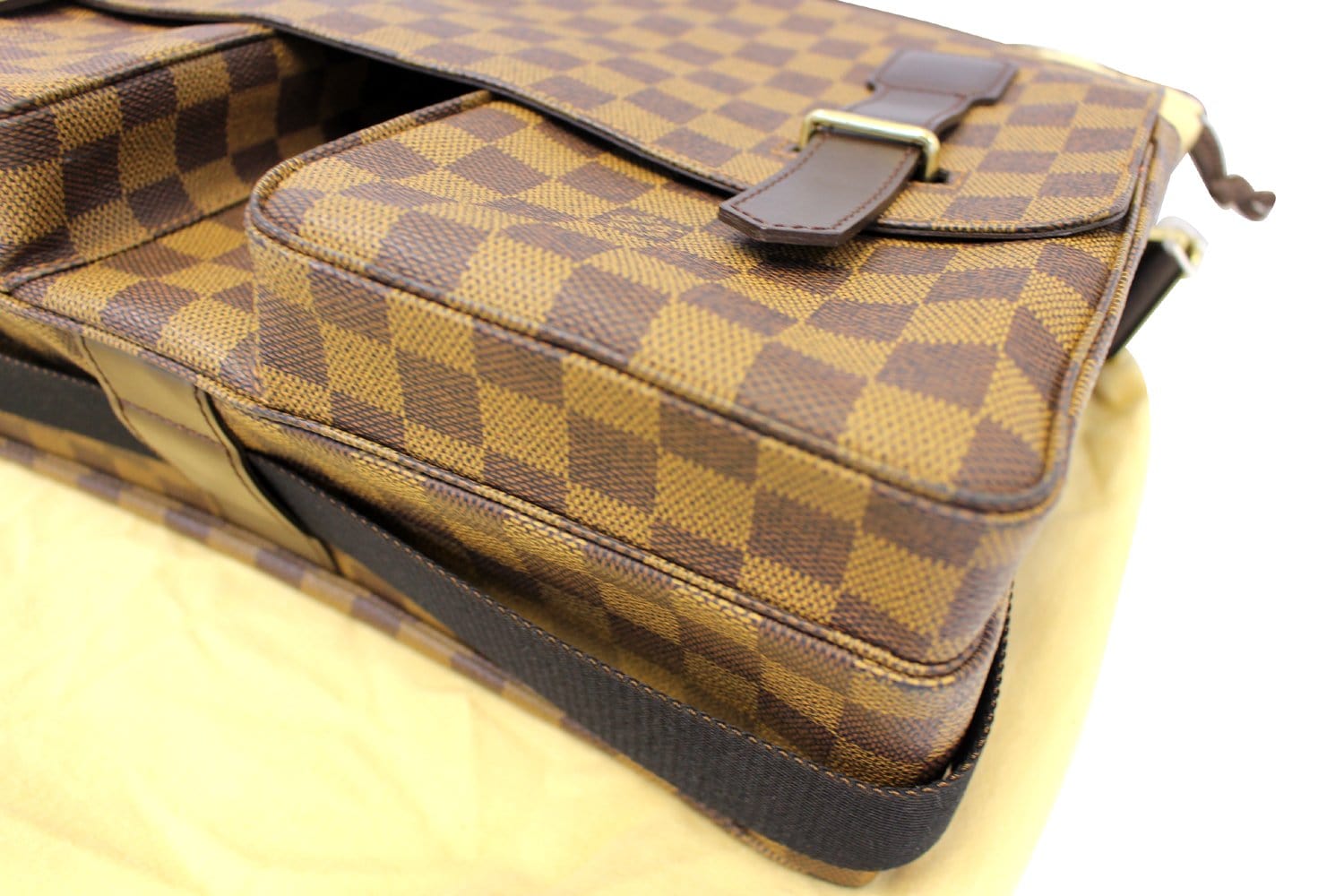 Damier Ebene Broadway Messenger Bag – Loom & Magpie Boutique