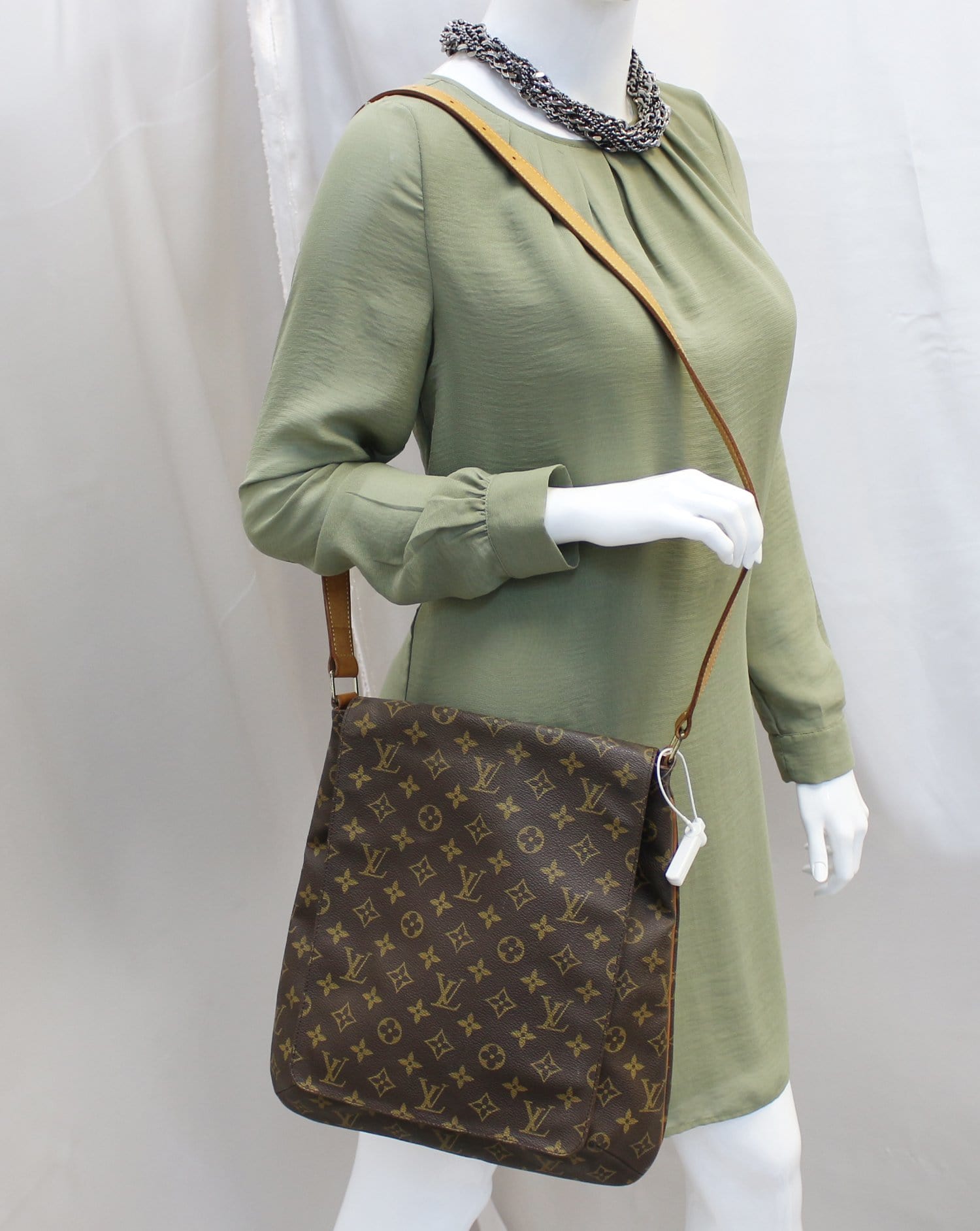 LOUIS VUITTON Musette Salsa GM Monogram Crossbody Shoulder Bag