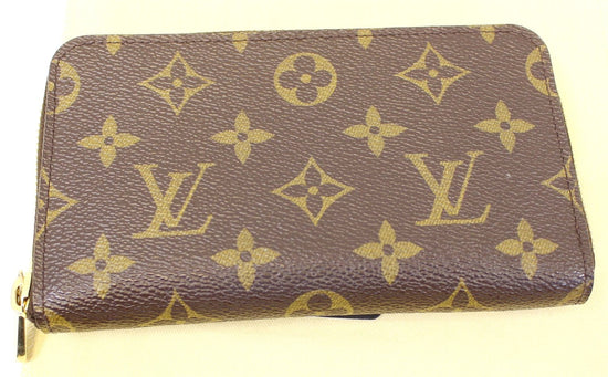 Authentic Louis Vuitton Classic Monogram Canvas Compact Zippy Wallet –  Italy Station