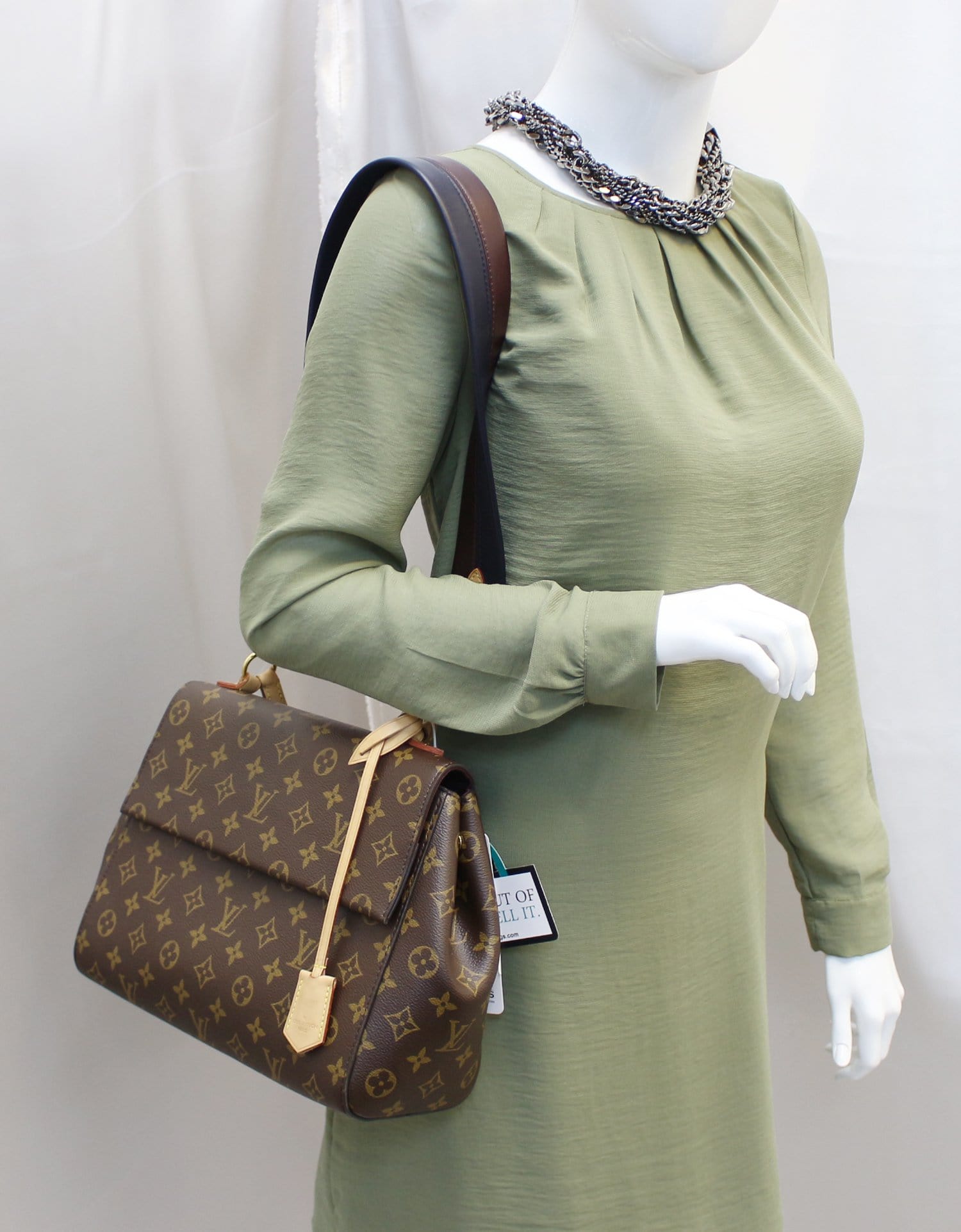 LOUIS VUITTON Monogram Canvas Cluny MM Shoulder Bag