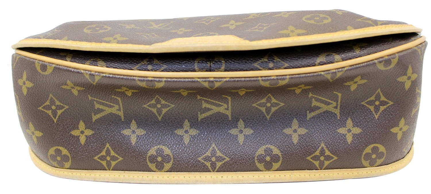 LOUIS VUITTON Menilmontant MM Monogram Canvas Crossbody Bag-US