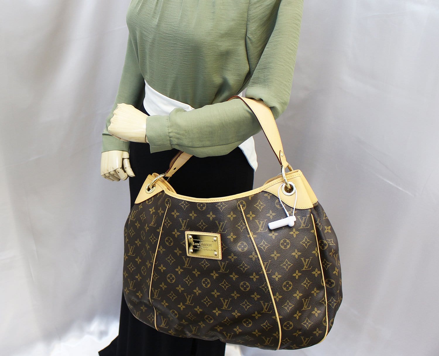 Authentic LOUIS VUITTON Monogram Galliera GM Shoulder Shoulder Handbag