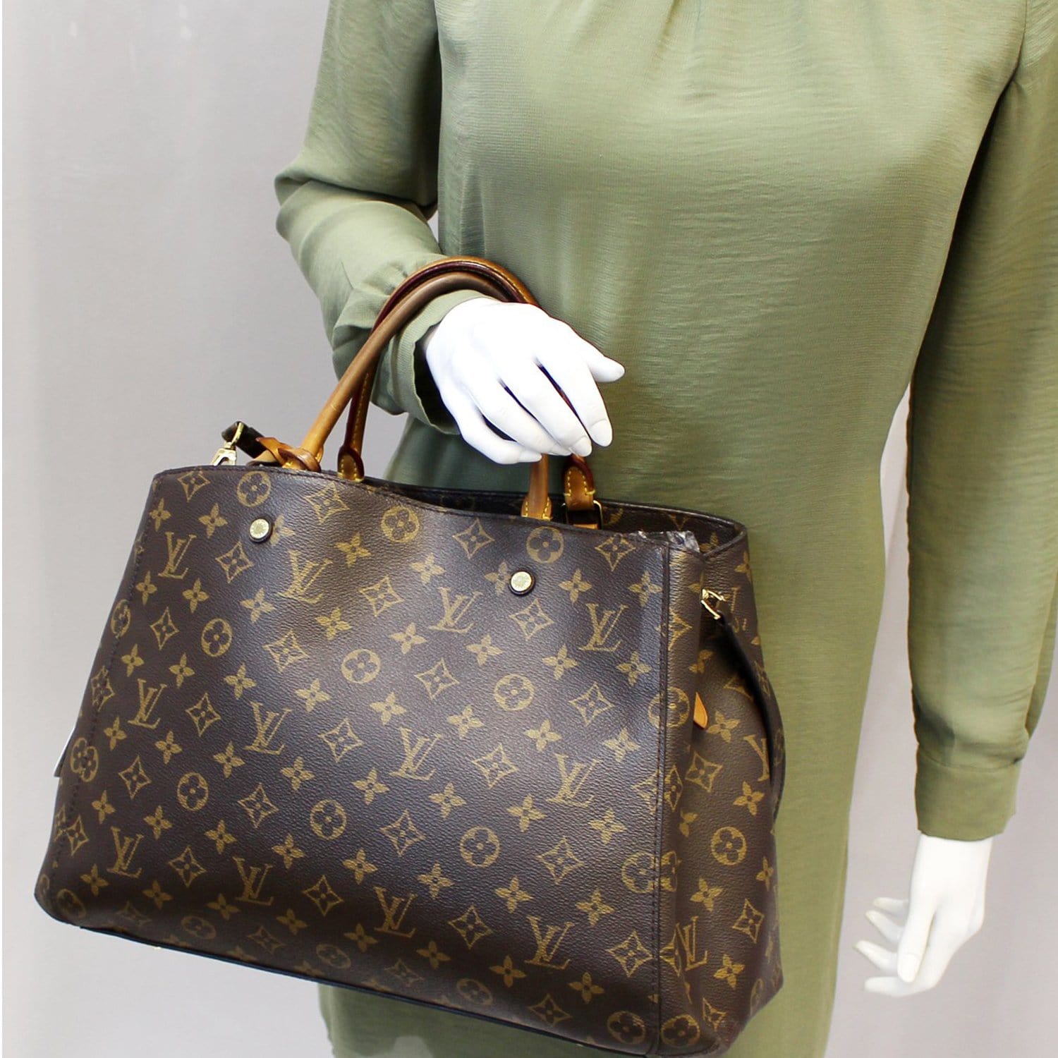 Louis Vuitton Monogram Canvas Montaigne Gm Shoulder Handbag