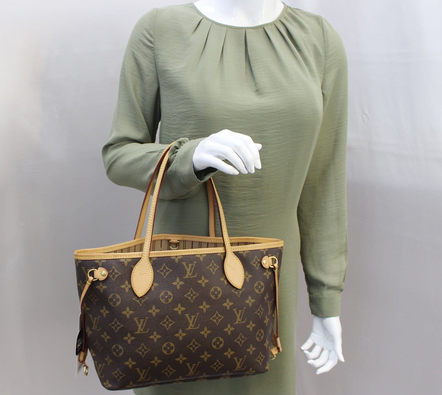 ewa lagan - Louis Vuitton Neverfull PM Damier & Pochette