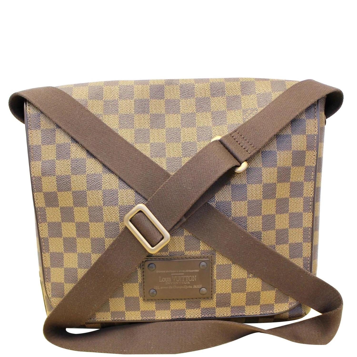 LOUIS VUITTON Damier Ebene Brooklyn MM Crossbody Bag E4094