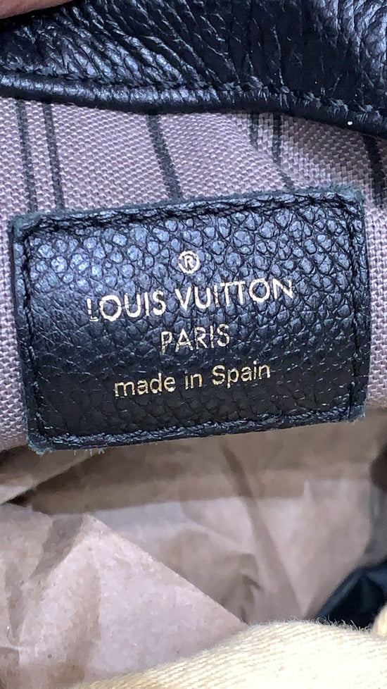 Artsy leather handbag Louis Vuitton Black in Leather - 35914587