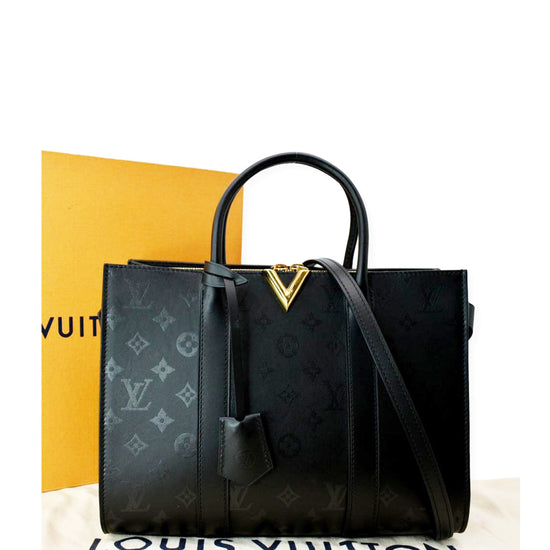 Louis Vuitton Cuir Plume and Cuir Ecume Leather Very One Handle in Noir