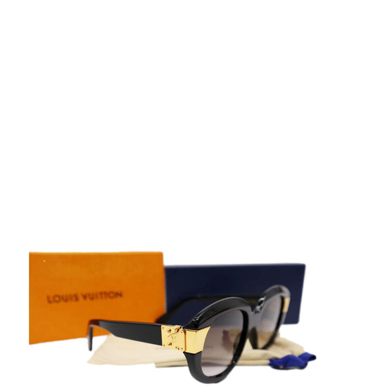 Louis Vuitton Women's Charade Black W Sunglasses Z1391W