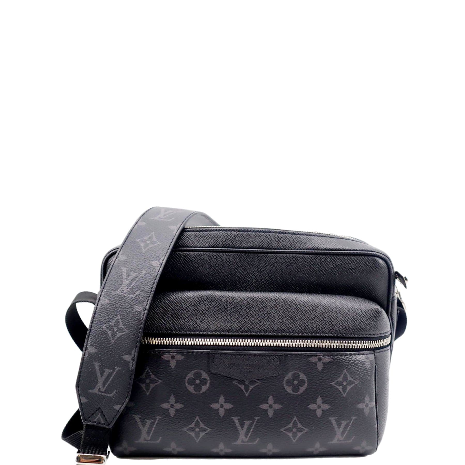 LOUIS VUITTON Taiga Monogram Eclipse Outdoor Messenger Black