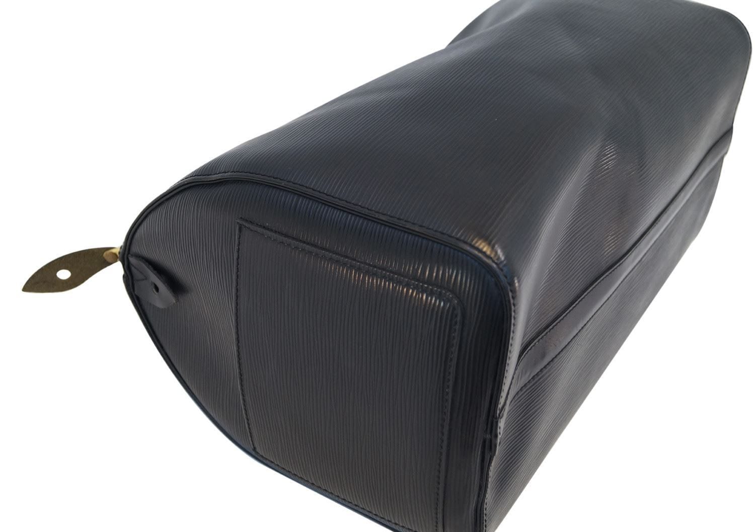 Authentic LOUIS VUITTON Epi Leather Black Speedy 35 Handbag TT1143