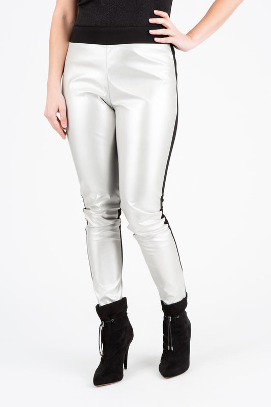https://cdn.shopify.com/s/files/1/1540/1771/products/L75360D-Soft___Sassy_Legging__silver__front_view.jpg?v=1696528105&width=533
