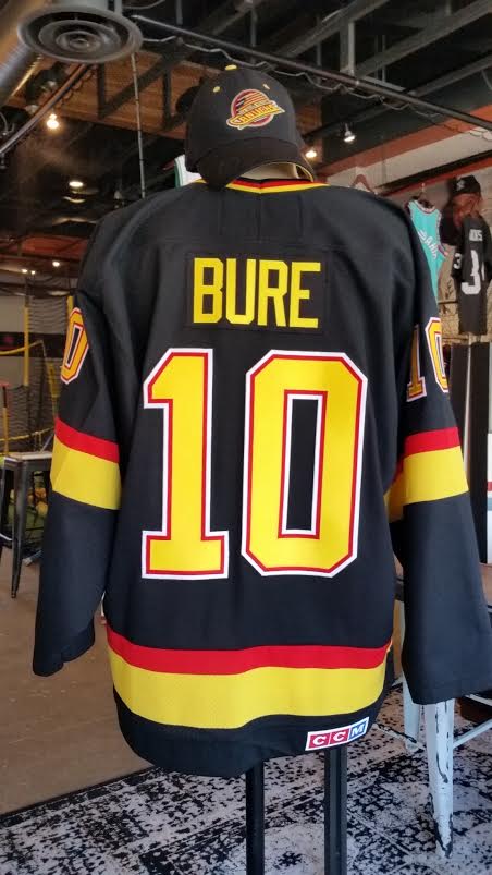 pavel bure canucks jersey