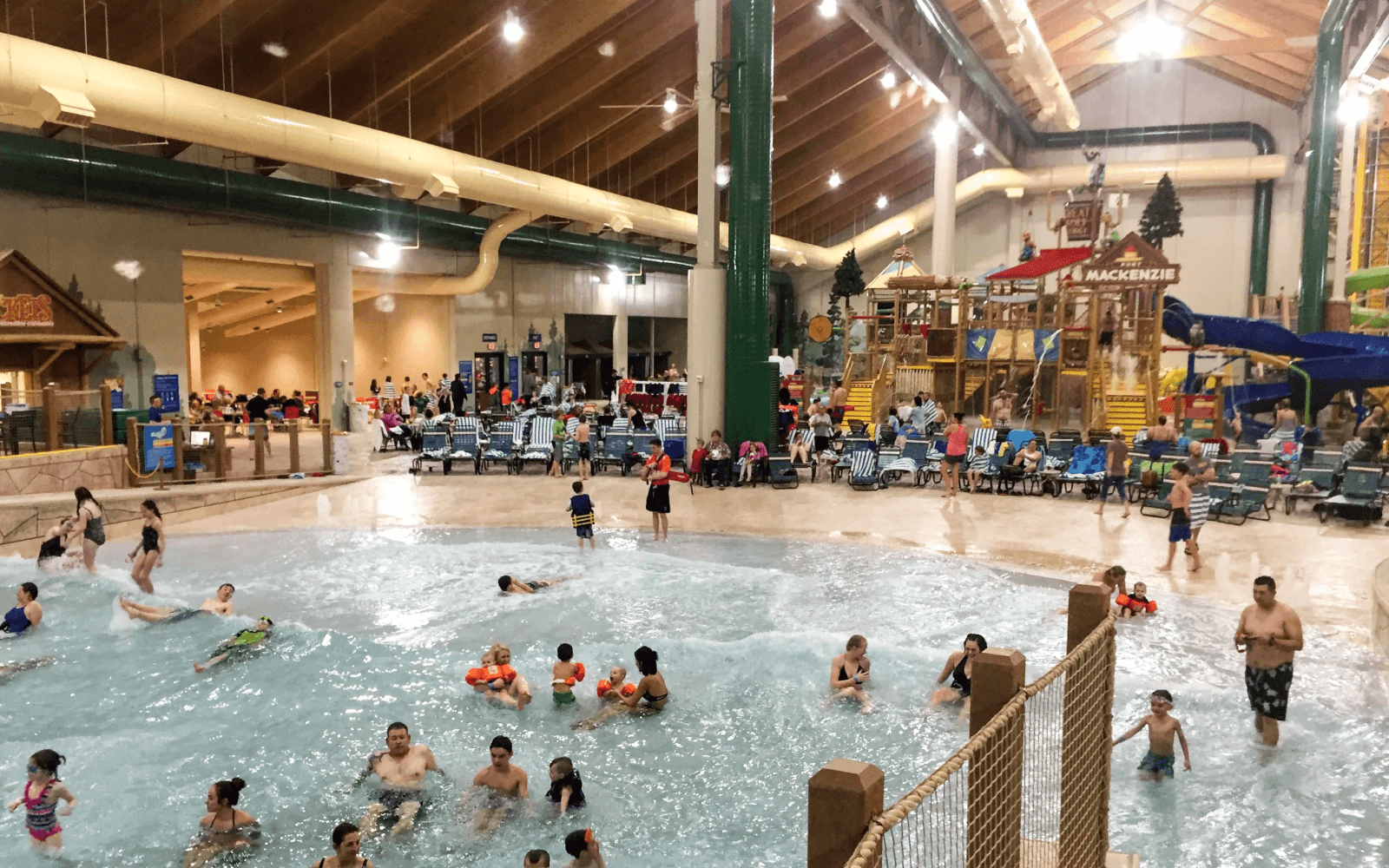 The Great Wolf Lodge and the indoor swimming pool