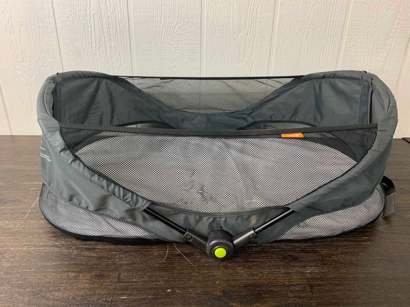 fold and go travel bassinet