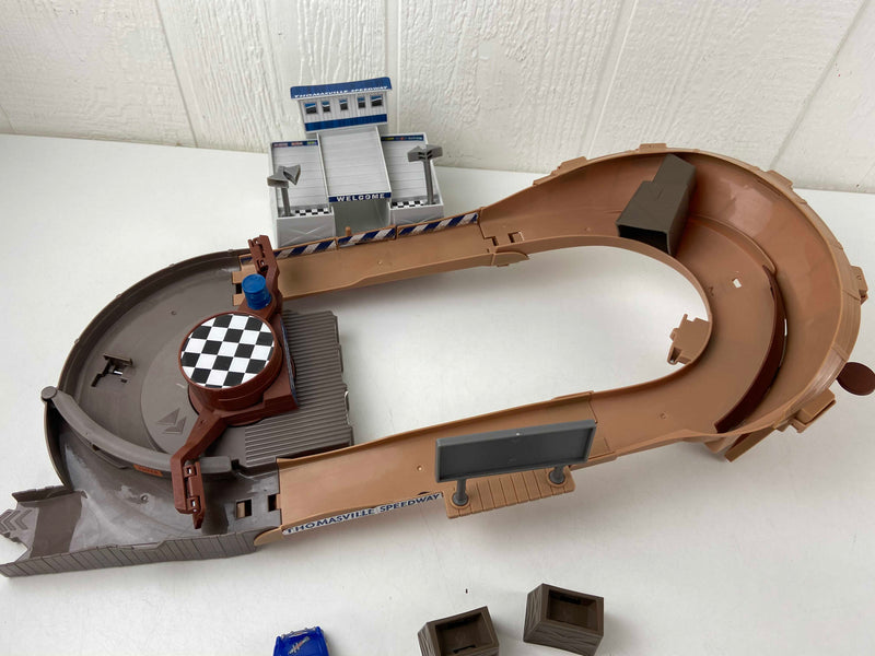 disney pixar cars thomasville racing speedway track set