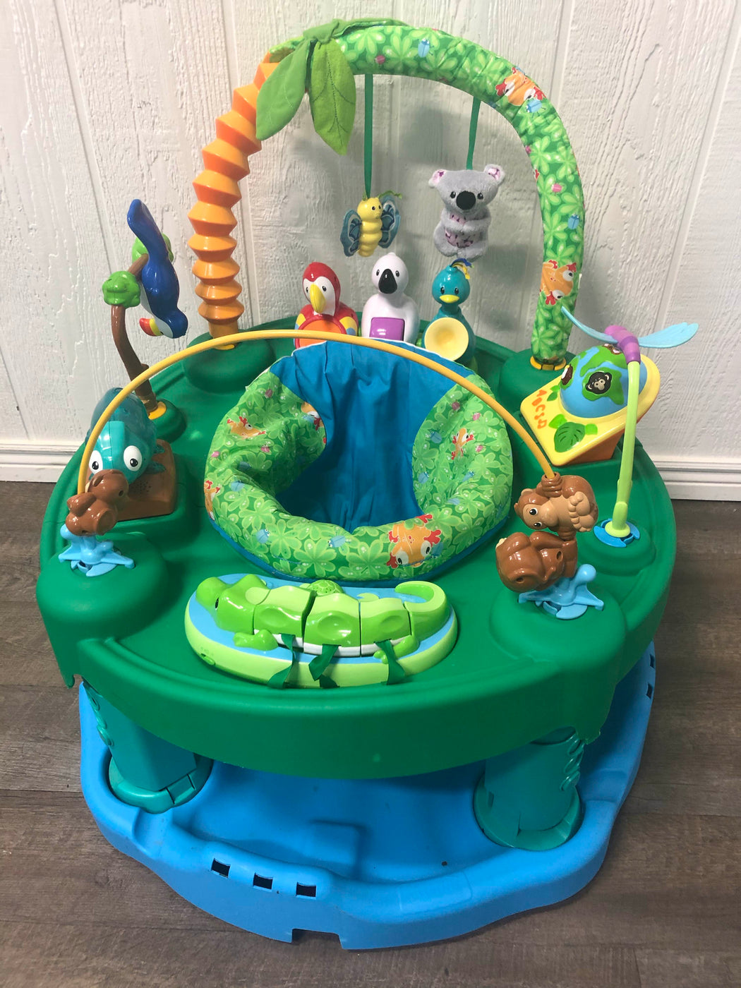 evenflo exersaucer triple fun activity center