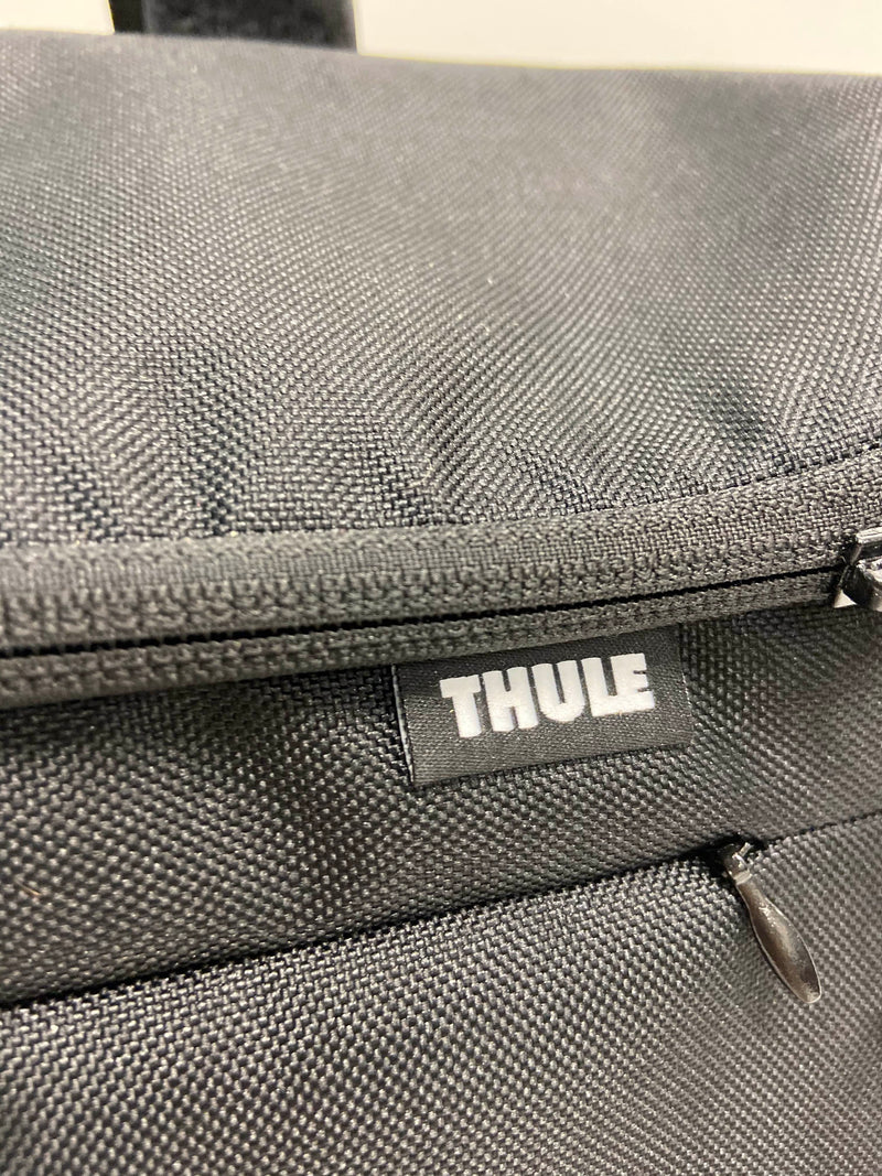 thule sleek organizer