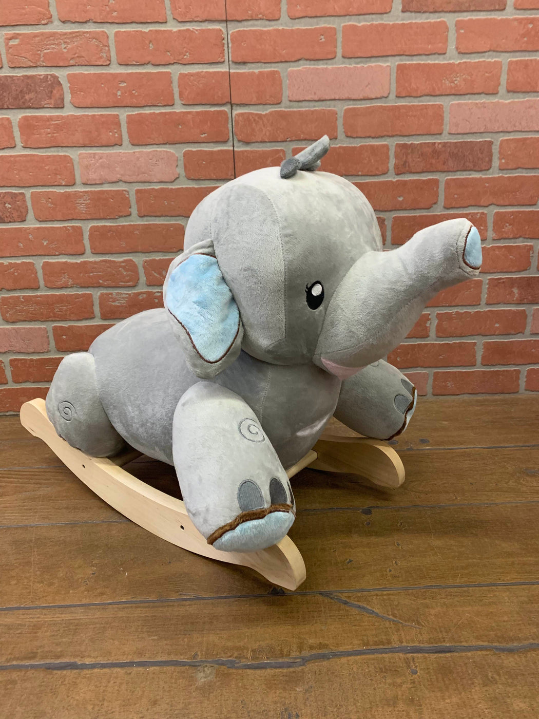 rockabye elephant rocker