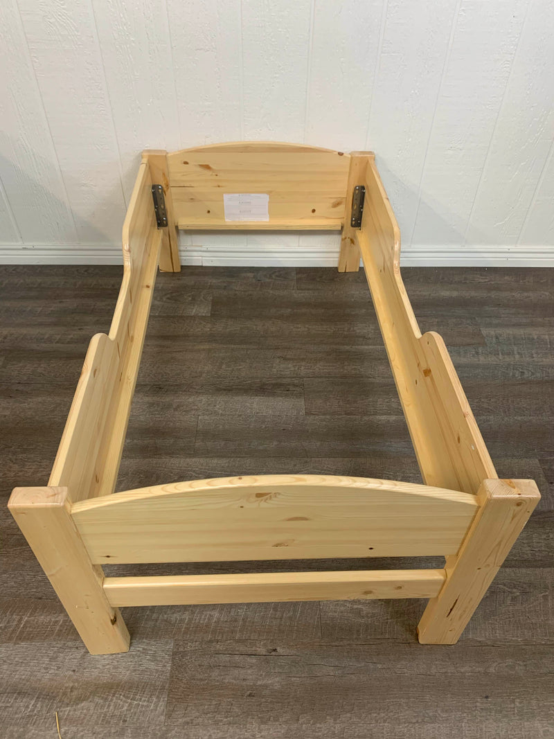 Little Colorado Traditional Toddler Bed