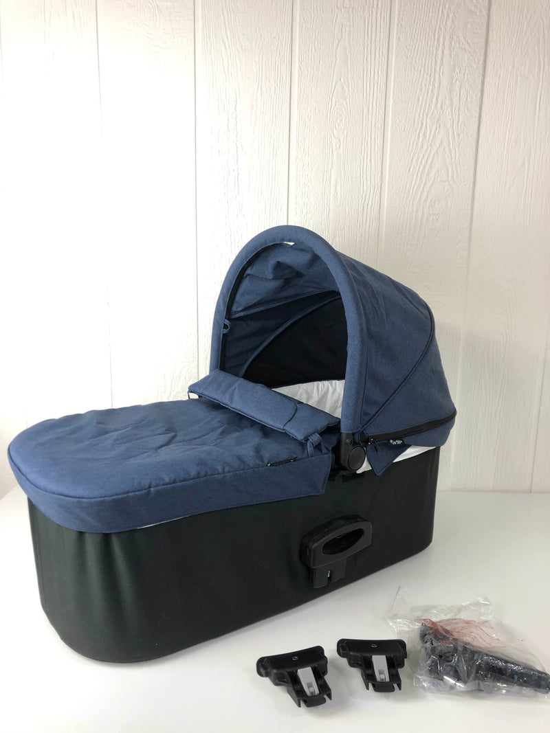 baby jogger deluxe carrycot mattress size