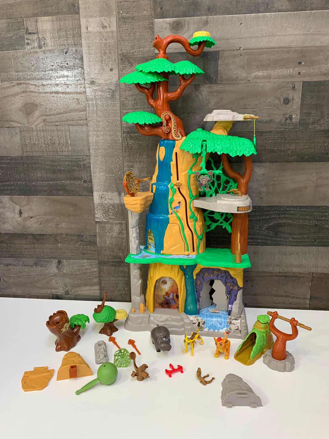 just play lion guard training lair playset