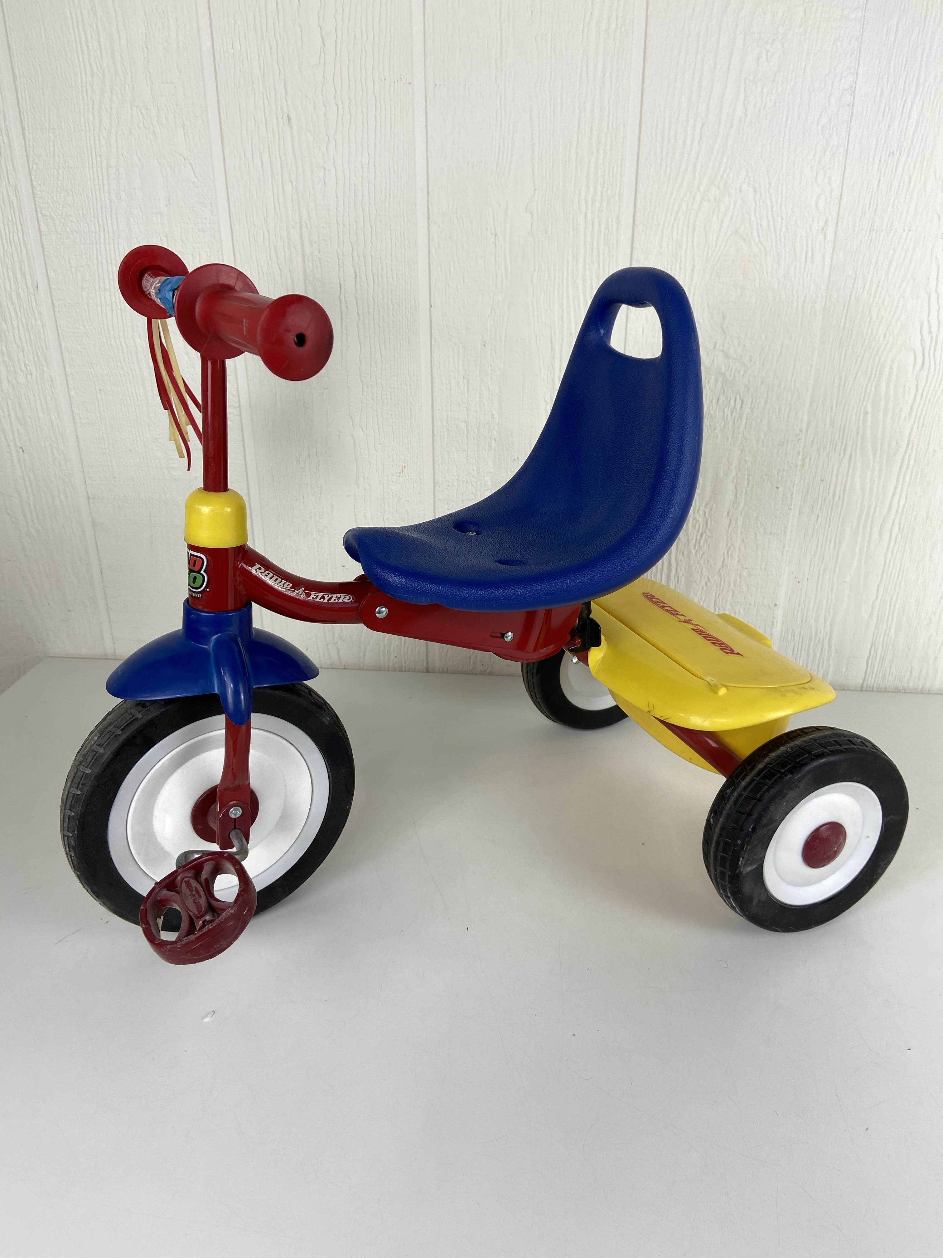 radio flyer fold 2 go trike