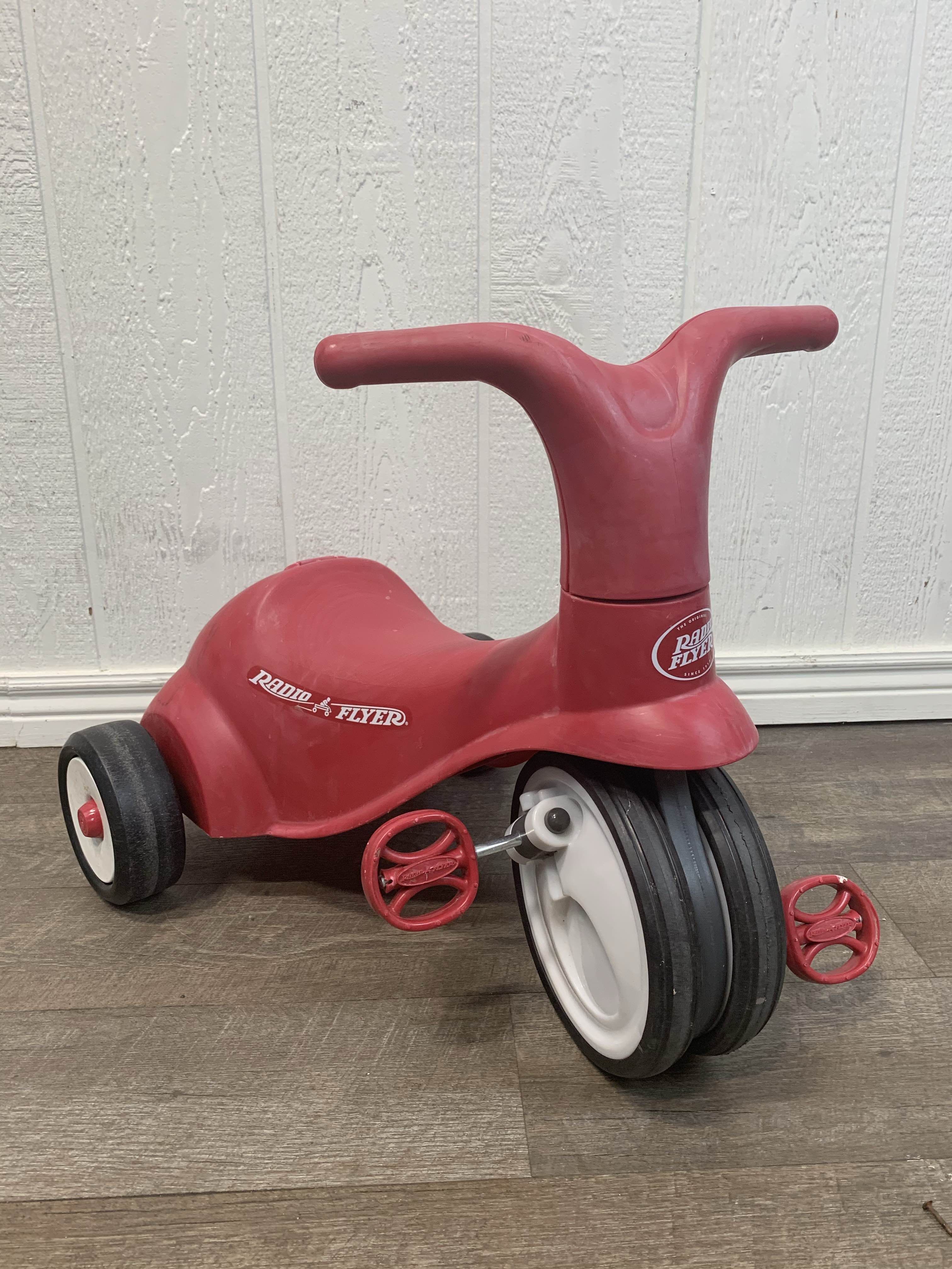 radio flyer kid's scoot 2 pedal scooter