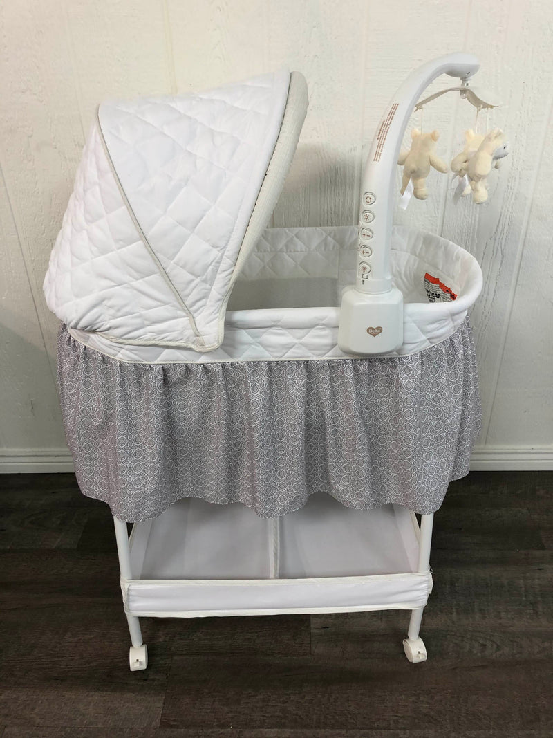 delta children bassinet