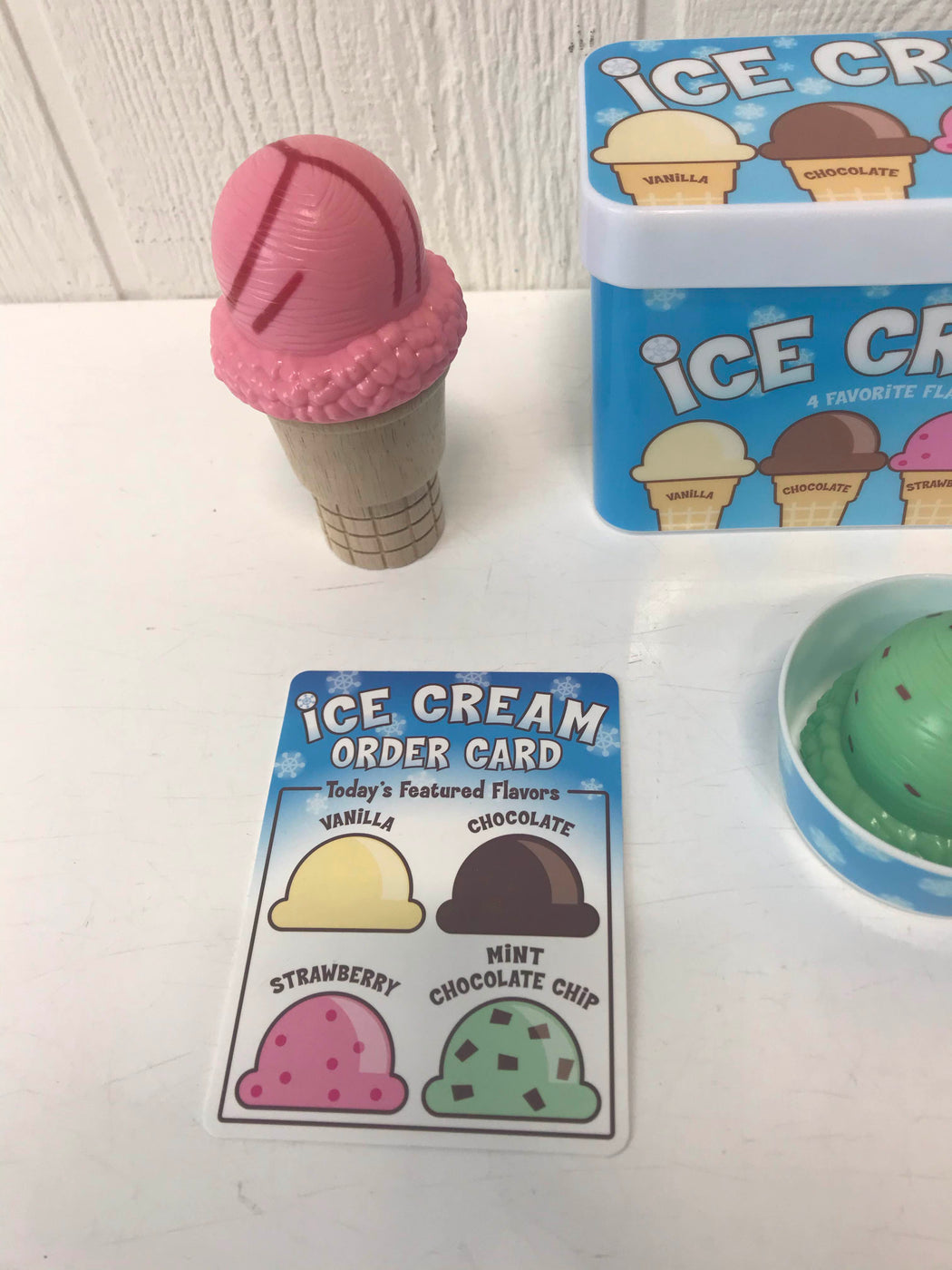 melissa & doug scoop & serve ice cream set