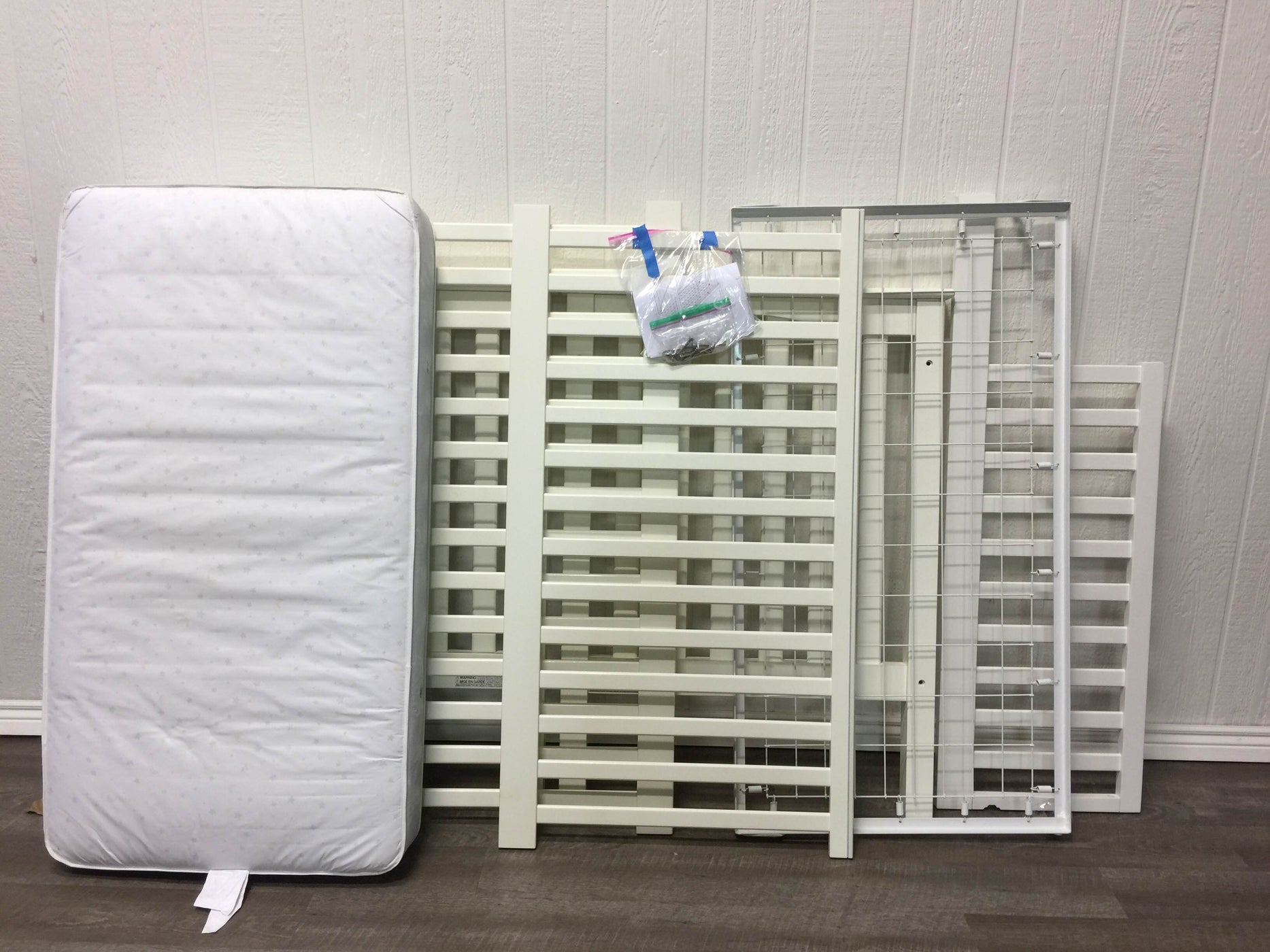 Pottery Barn Kids Kendall Crib With Lullaby Mattress And Conversion Ki