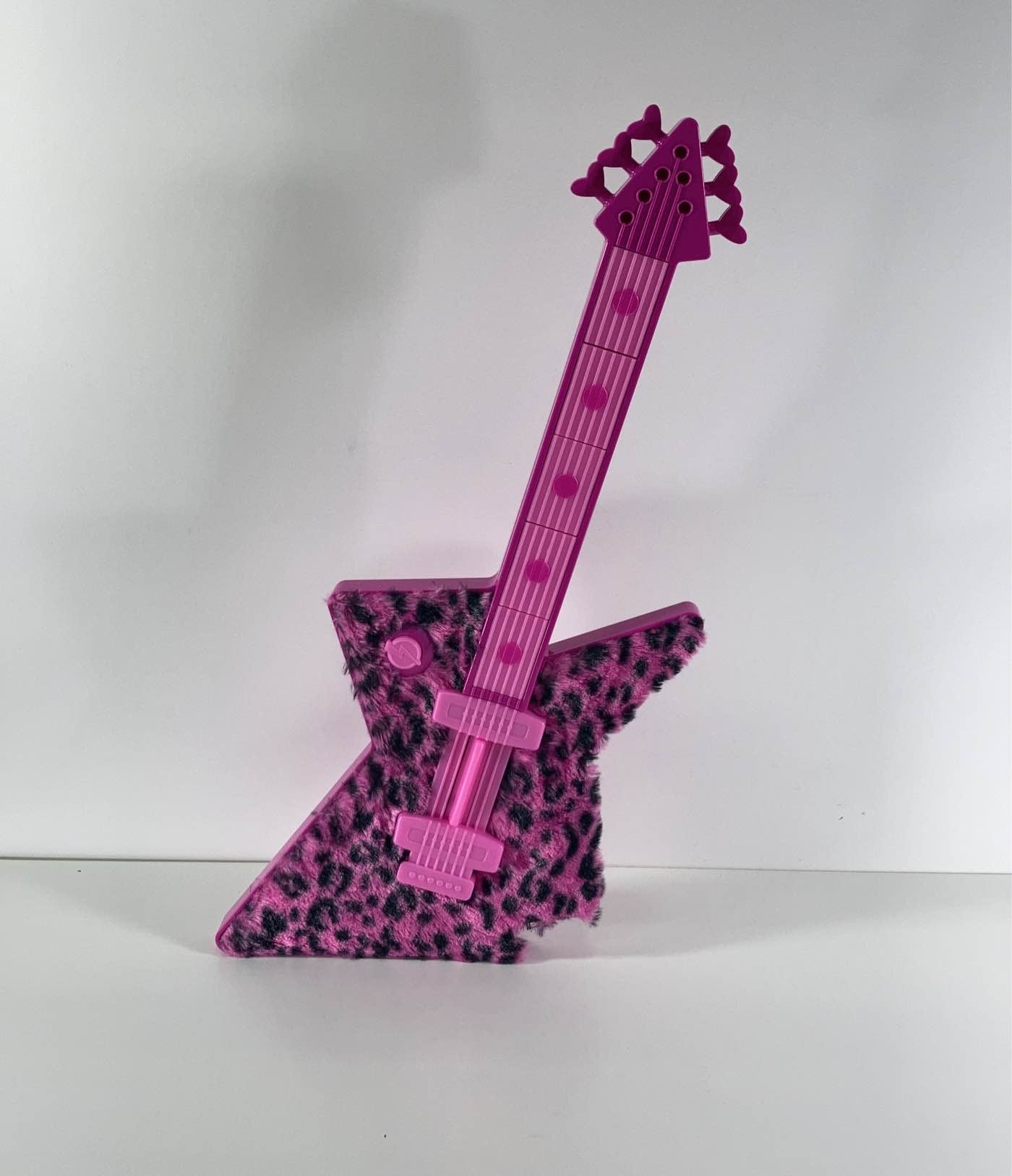 trolls dreamworks world tour poppy's rock guitar