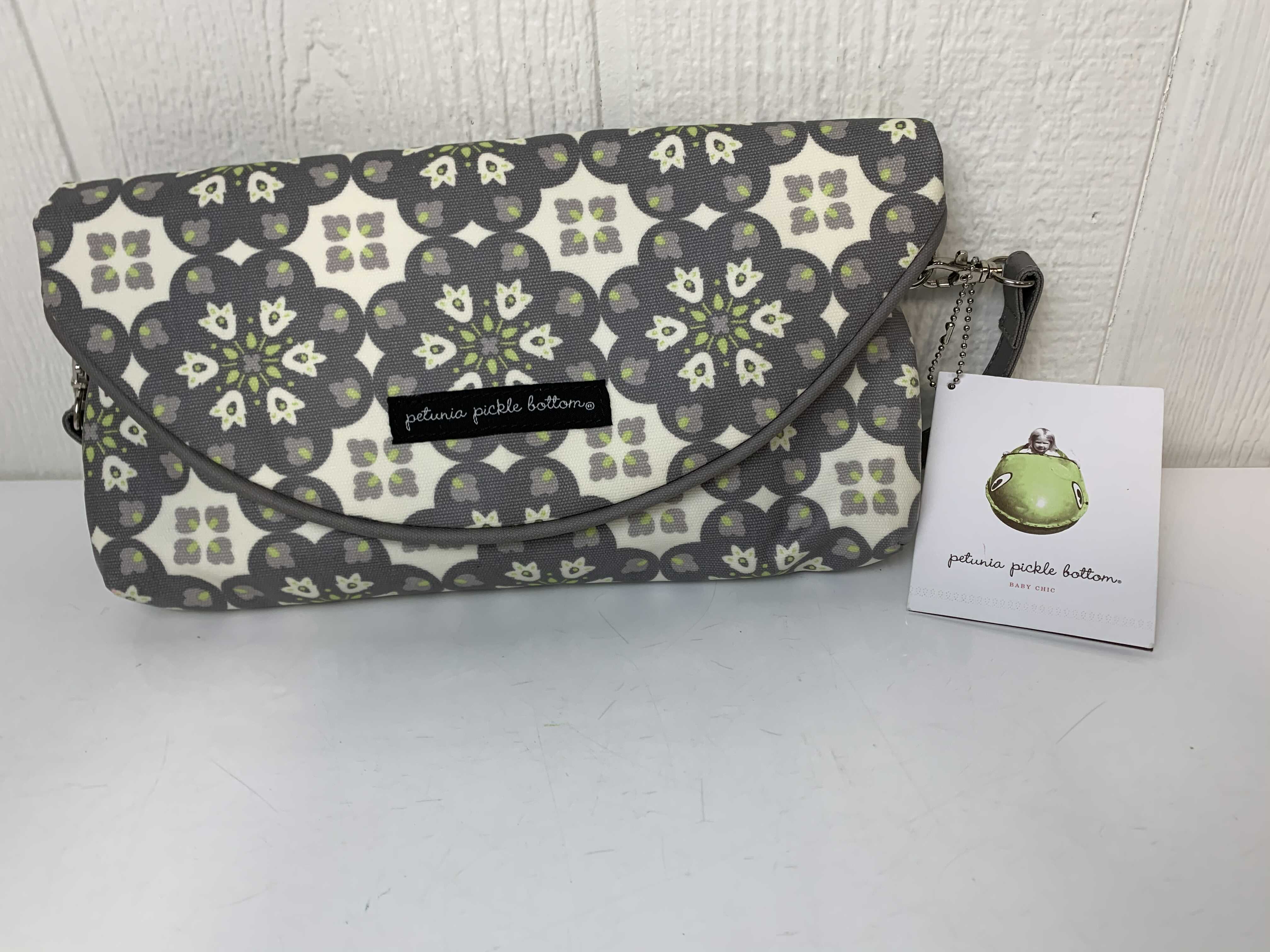 petunia pickle bottom diaper clutch