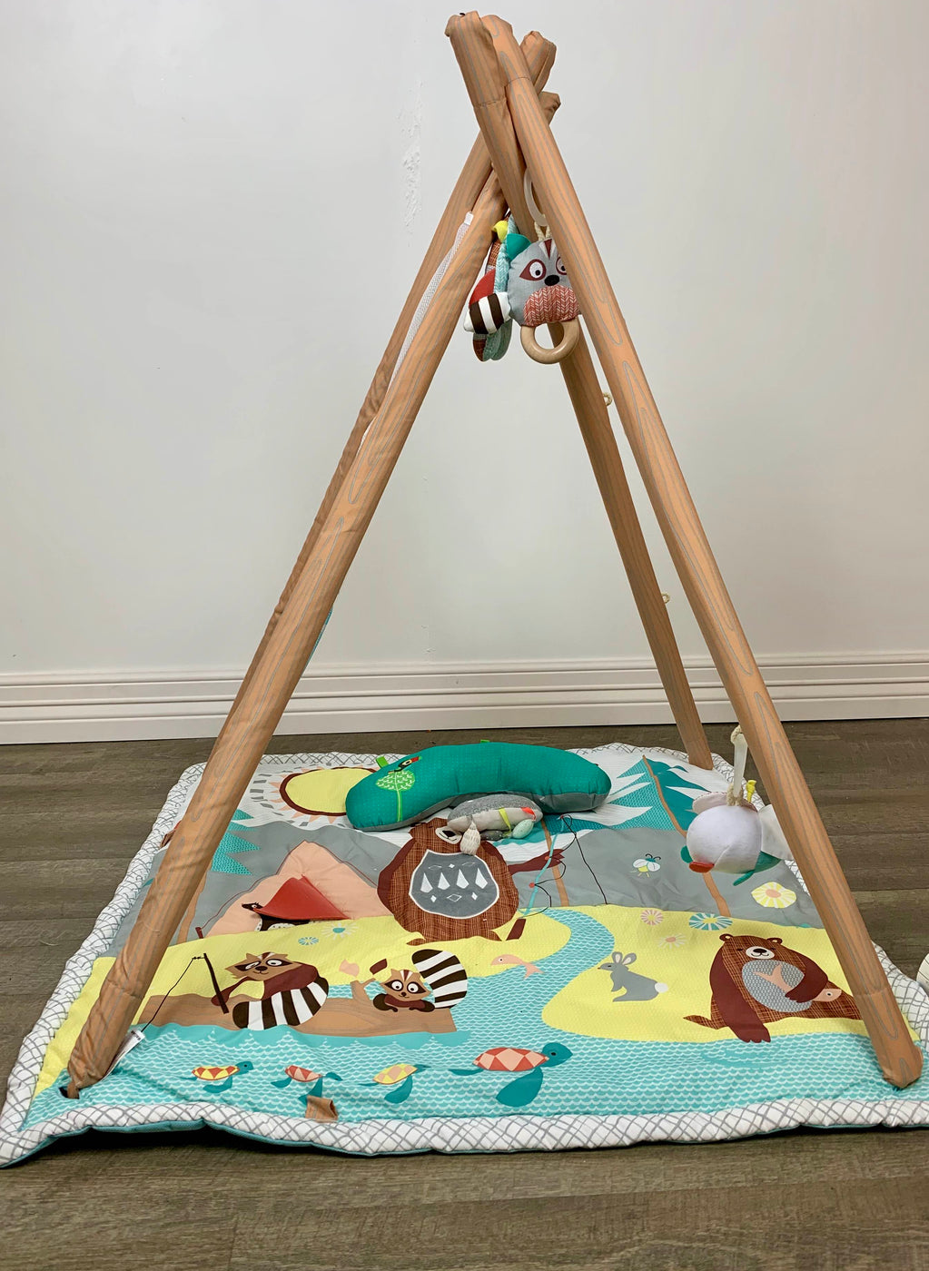 skip hop woodland activity gym