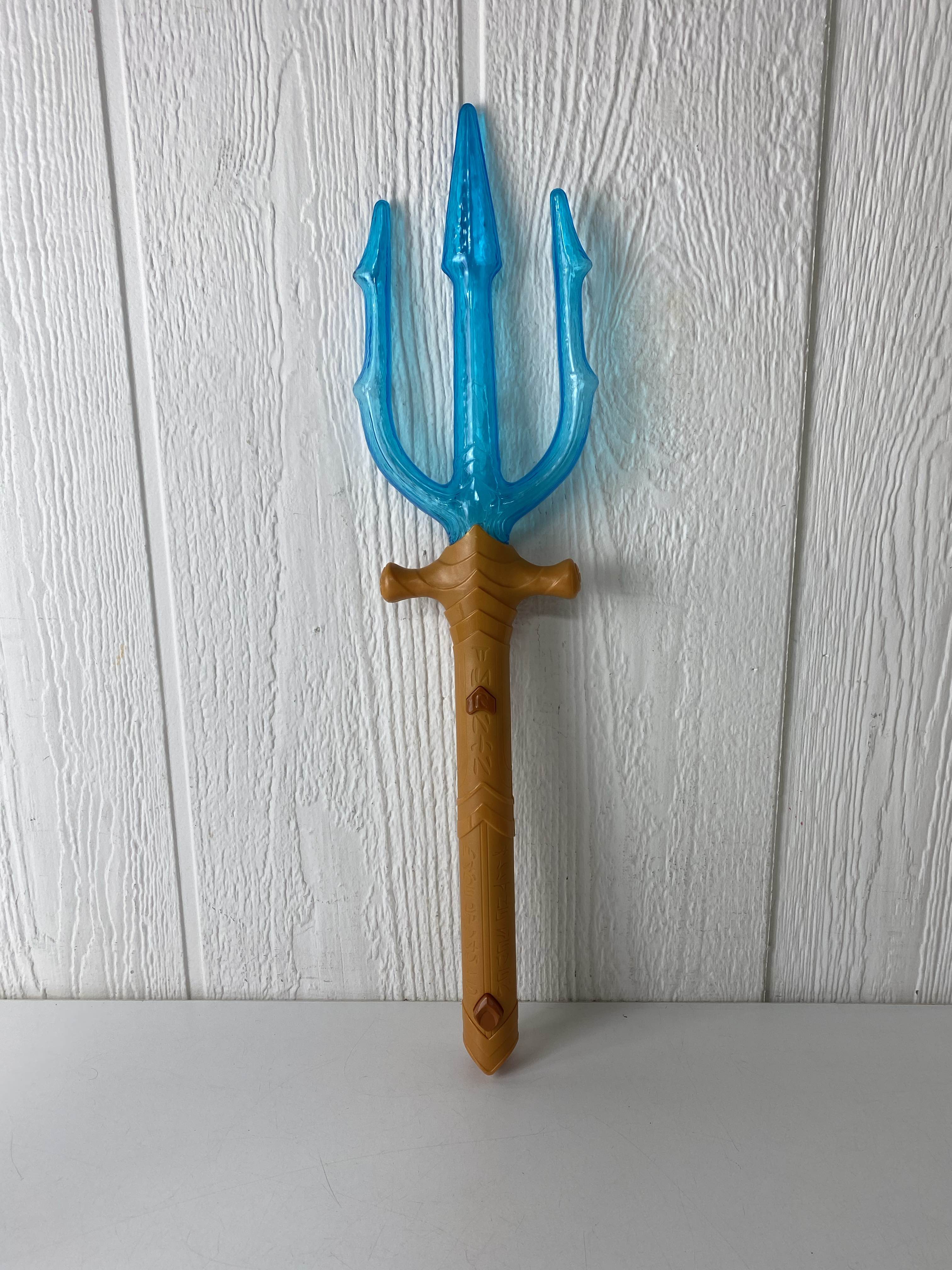 Dc Comics Aquaman Trident - roblox aquaman trident