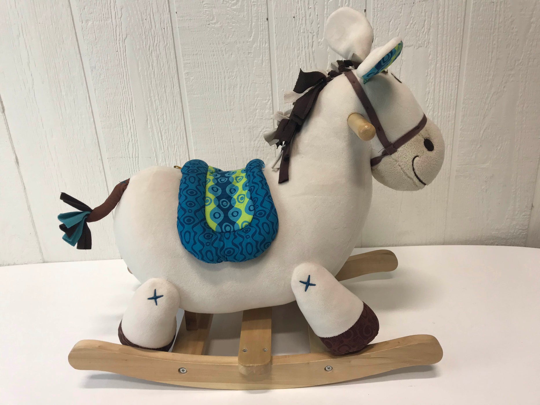 b toys rocking horse