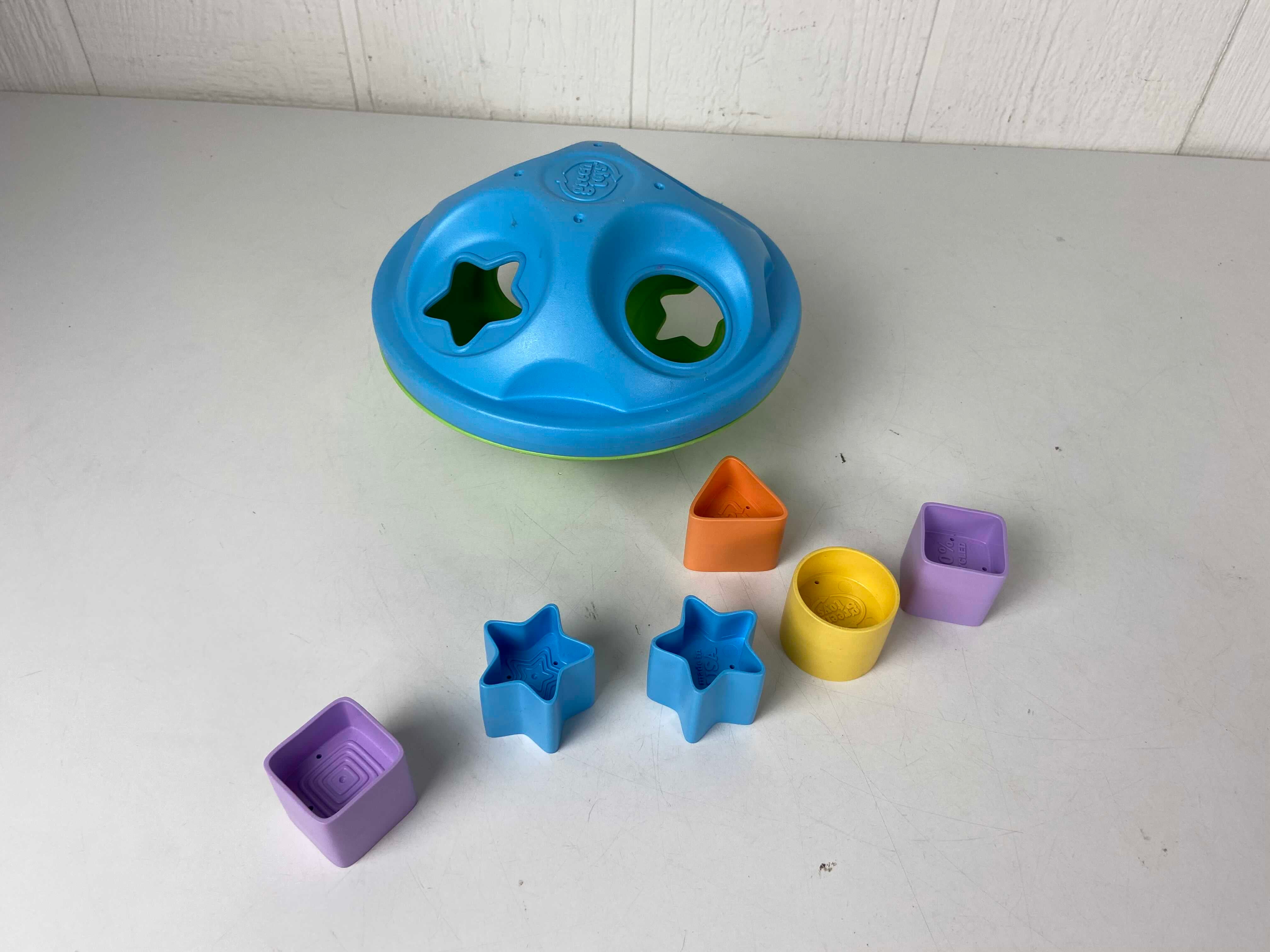 green toys shape sorter