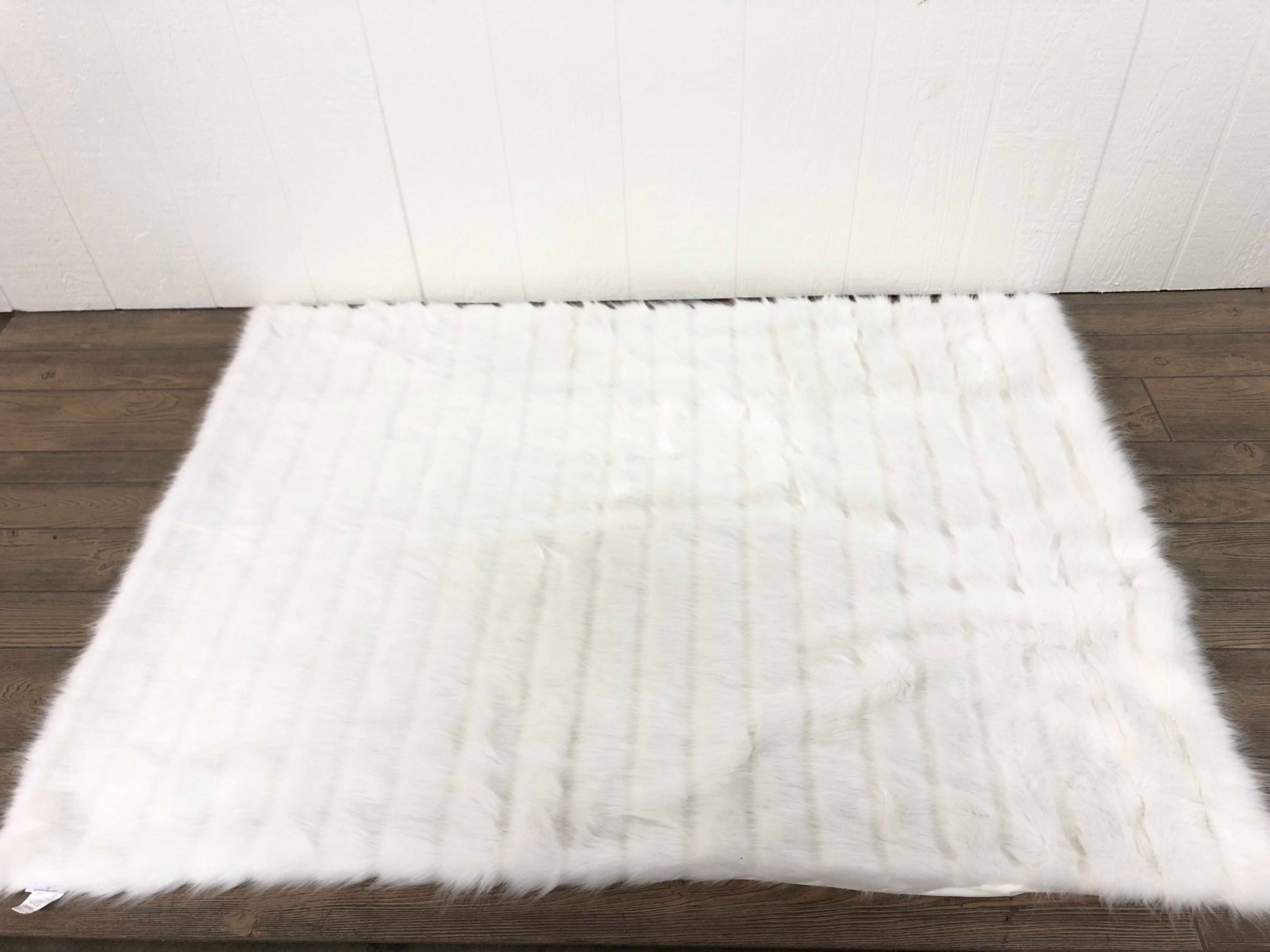 Pottery Barn Kids Monique Lhuillier Channel Faux Fur Throw