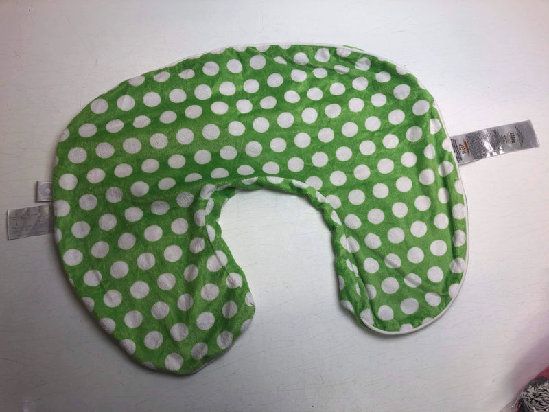 boppy luxe nursing pillow