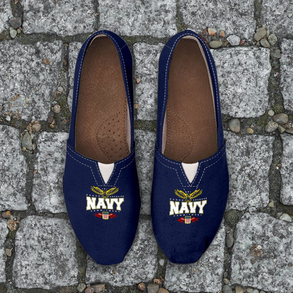 ladies navy toms