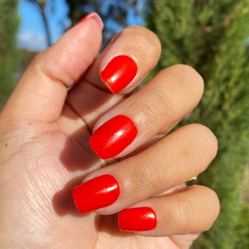 161 Red Acrylic Nails Stock Photos, High-Res Pictures, and Images - Getty  Images