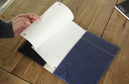 Customize your way by inserting A5-size notebooks or diaries