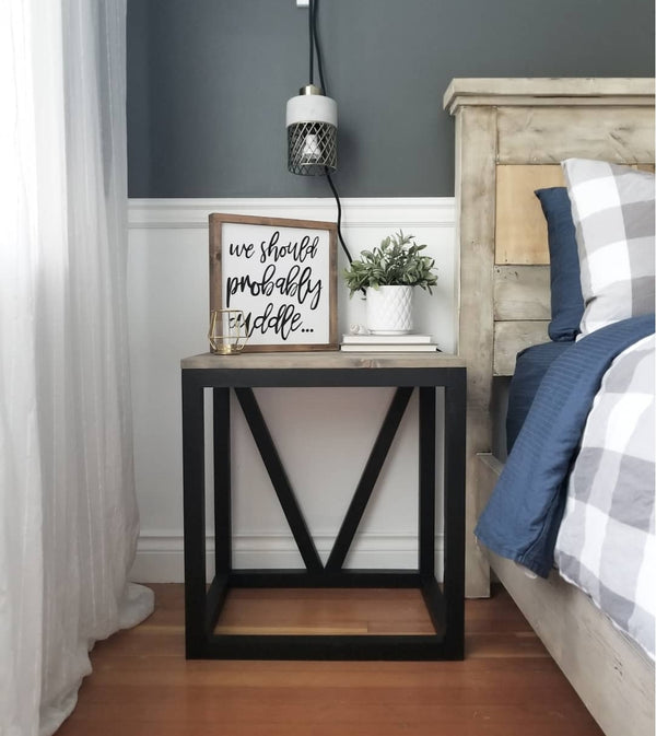 DIY Farmhouse V Side Table | Woodworking Plans – Handmade ...