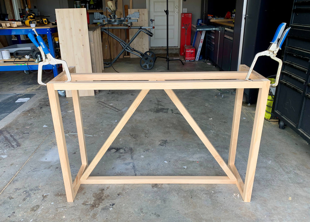 DIY Console table help up by Kreg Right Angle Clamps