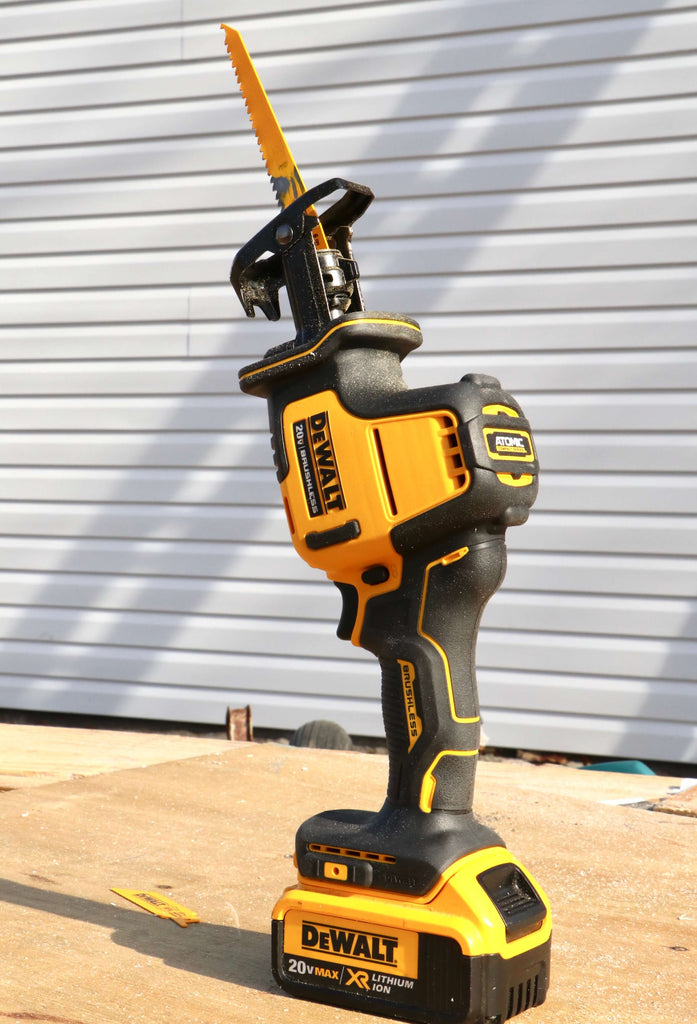 DEWALT ATOMIC 20-Volt MAX Brushless Compact Reciprocating Saw Tool Review