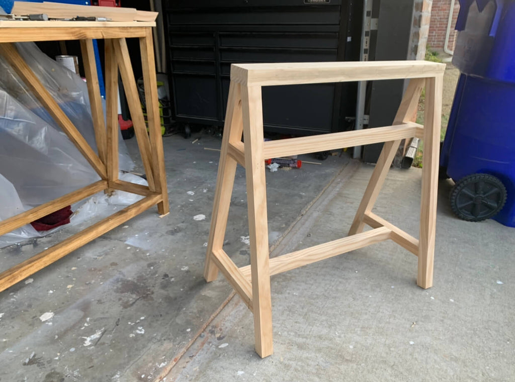 DIY Sawhorse Desk