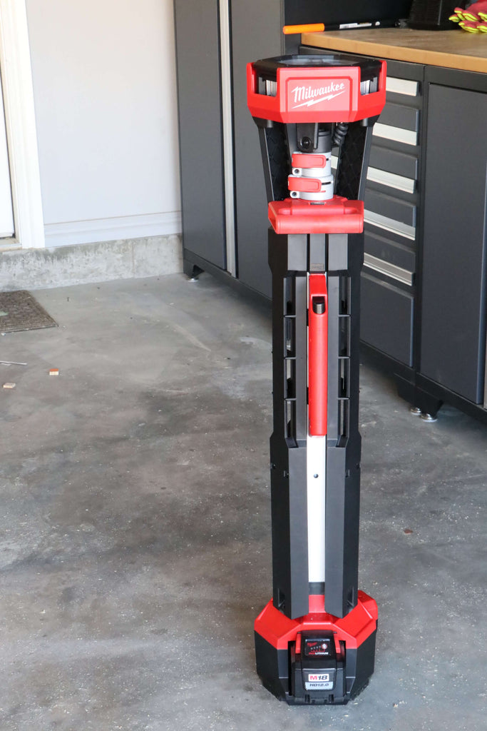 Milwaukee M18 18-Volt Lithium-Ion Cordless Rocket Dual Power Tower Light Tool Review