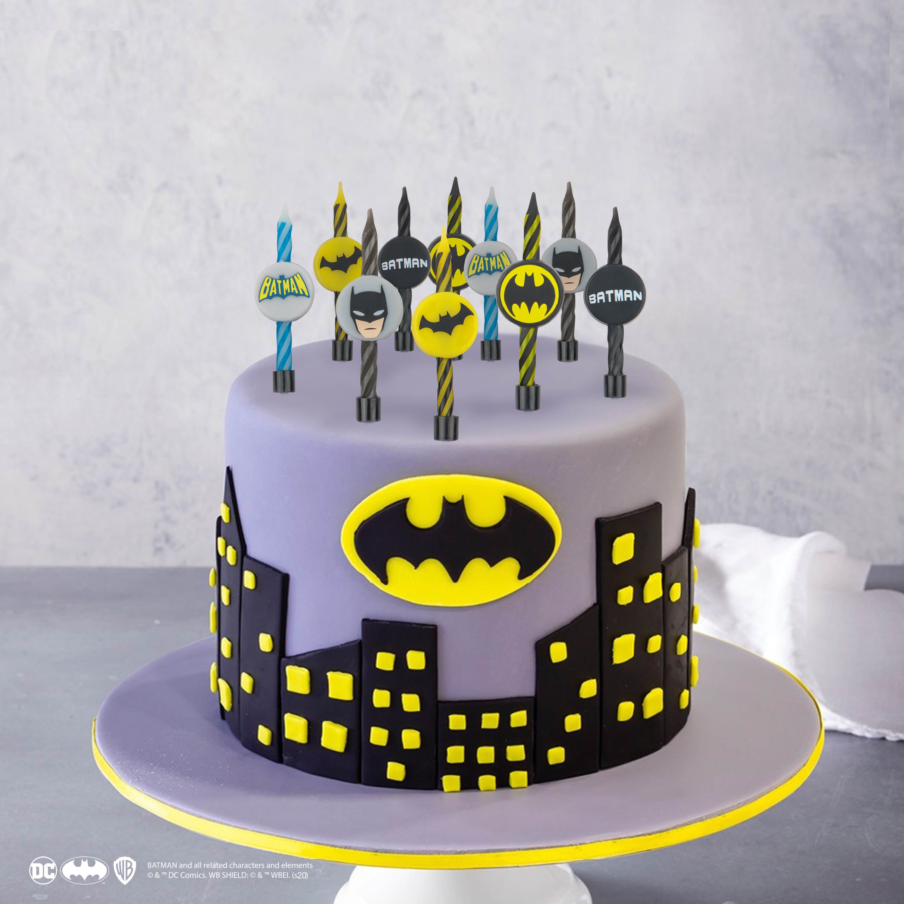 Velas de cumpleaños de Batman (juego de 10) | Cómics de DC | Cinerepli –  Cinereplicas USA