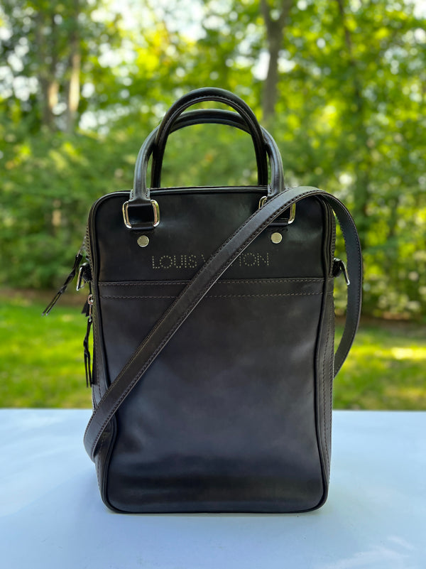 Louis Vuitton Cuir Plume Very Tote MM Noir at Jill's Consignment